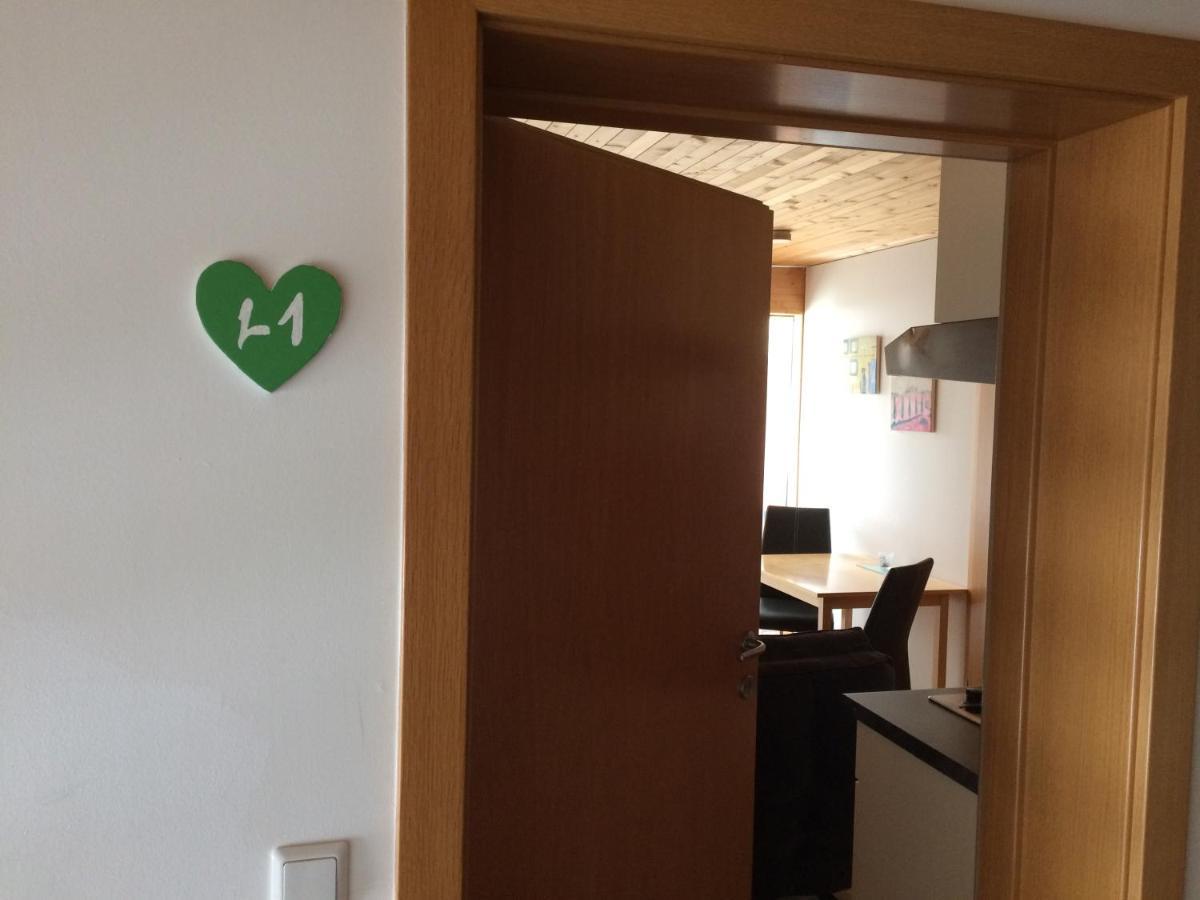 Waeldermetzge Huettenzimmer Und Wohnungen Warth  Esterno foto